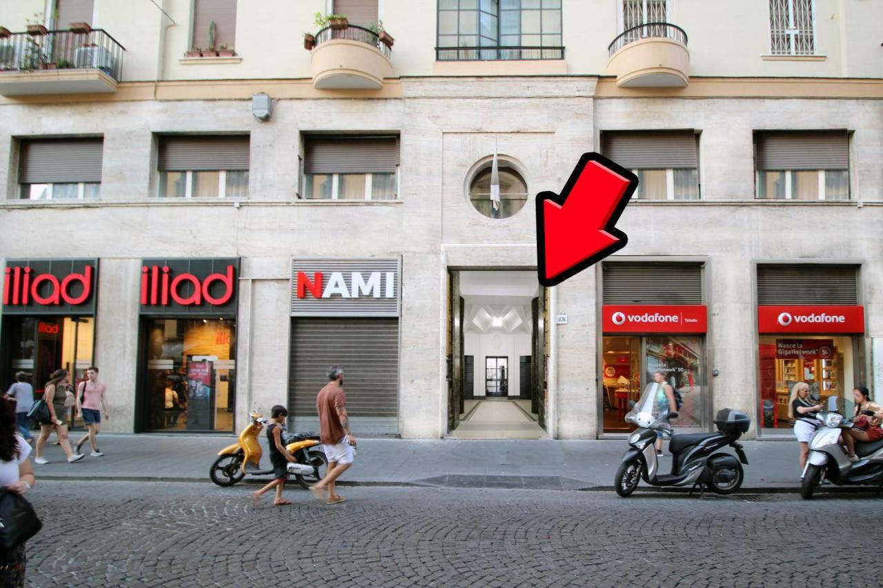 Toledostop Naples Exterior photo The entrance to the museum